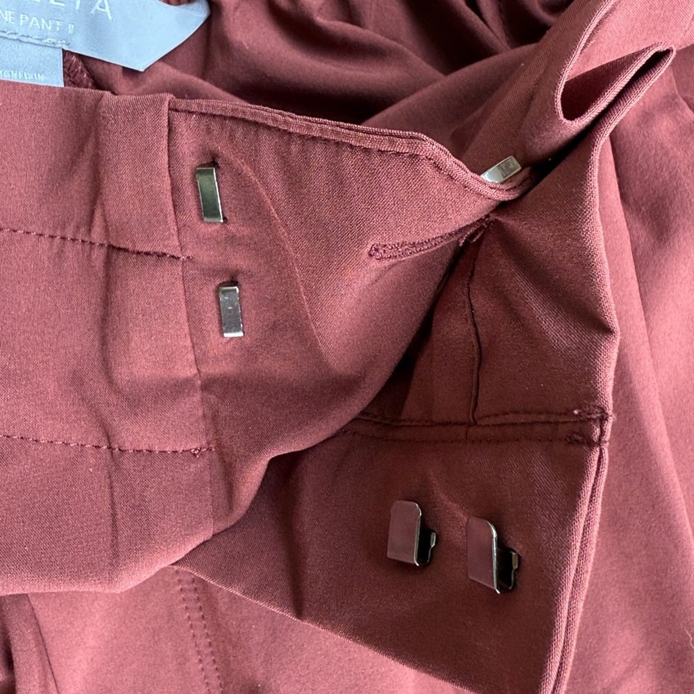 Athleta Skyline ll Paper Bag Waist Pants Cognac Brown Size 6 - Picture 11 of 16